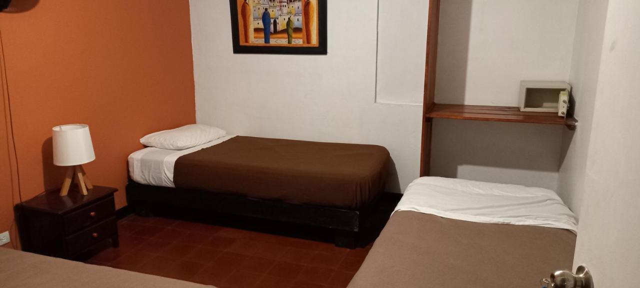 Casa Kiwi Hostel Μεντεγίν Δωμάτιο φωτογραφία